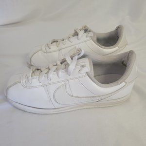 Nike Cortez '72 White on Gray Youth Lace Up Shoes (Y6.5)